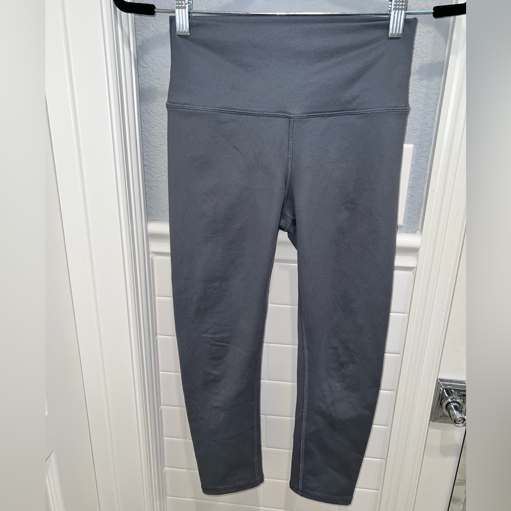 Alo Yoga 7/8 cropped steel leggings